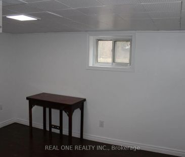 30 MAIDA VALE - Photo 1