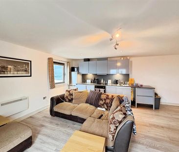 Galleon Way, CARDIFF - Photo 2