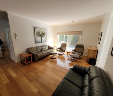 Bentleigh East - Photo 1