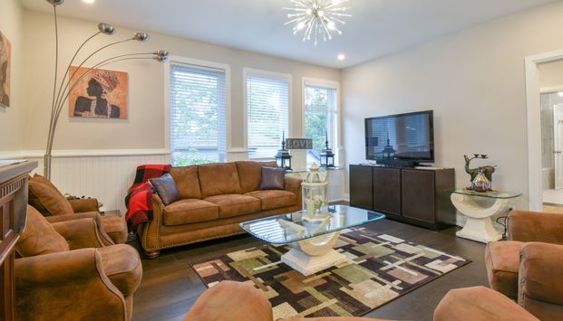 For Lease - 56-1 Florence Street, Huntsville, Ontario - Photo 1