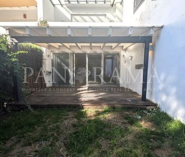 Sunny 4 bed unfurnished townhouse in La Quinta - Photo 2