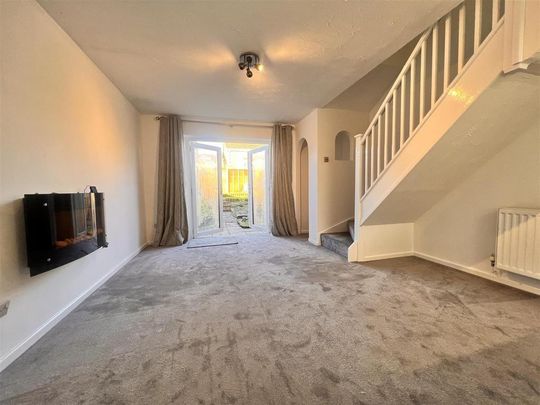 2 bedroom terraced house to rent - Photo 1
