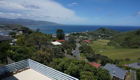 Great sea view, sunny, private, nice suburb - Photo 2