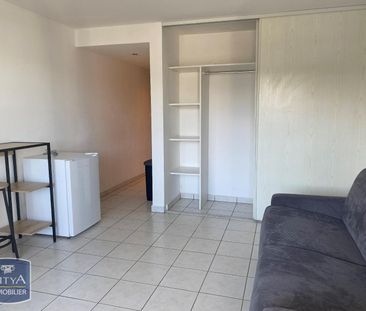Location Appartement 1 pièce 21m² LE TAMPON 97430 - Photo 2