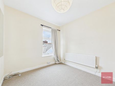 3 bedroom end of terrace house to rent - Photo 5