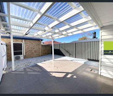 Central Cozy Cottage - Photo 6