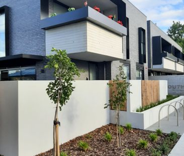 Cheltenham - Photo 6