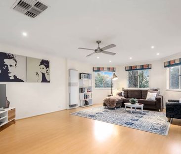 6 months lease only | Luxury Family Living in Court Location - Photo 5