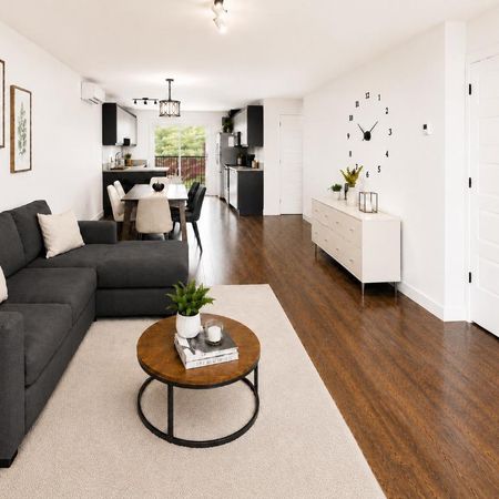 4½ MODERNE À LOUER | 2 STATIONNEMENTS | PRÈS DU CHUS - Photo 4