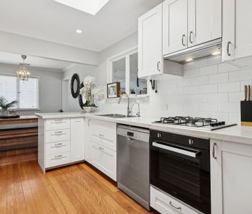 Stylish Family Retreat with Pool in Mansfield High Catchment - Photo 3