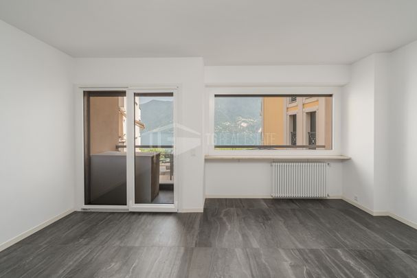VIVERE IN CENTRO LUGANO CON VISTA LAGO - Photo 1