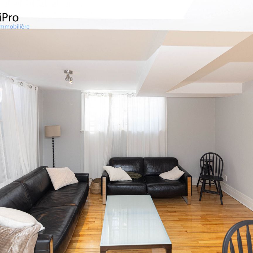 245 Fraser - Photo 1