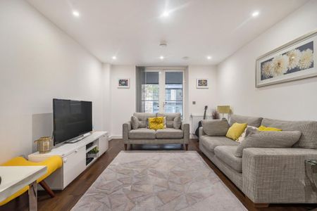 2 bedroom flat to rent - Photo 2