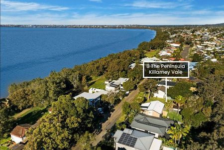 Neat Two-Bedroom Home in Peaceful Lakeside Pocket - Photo 4