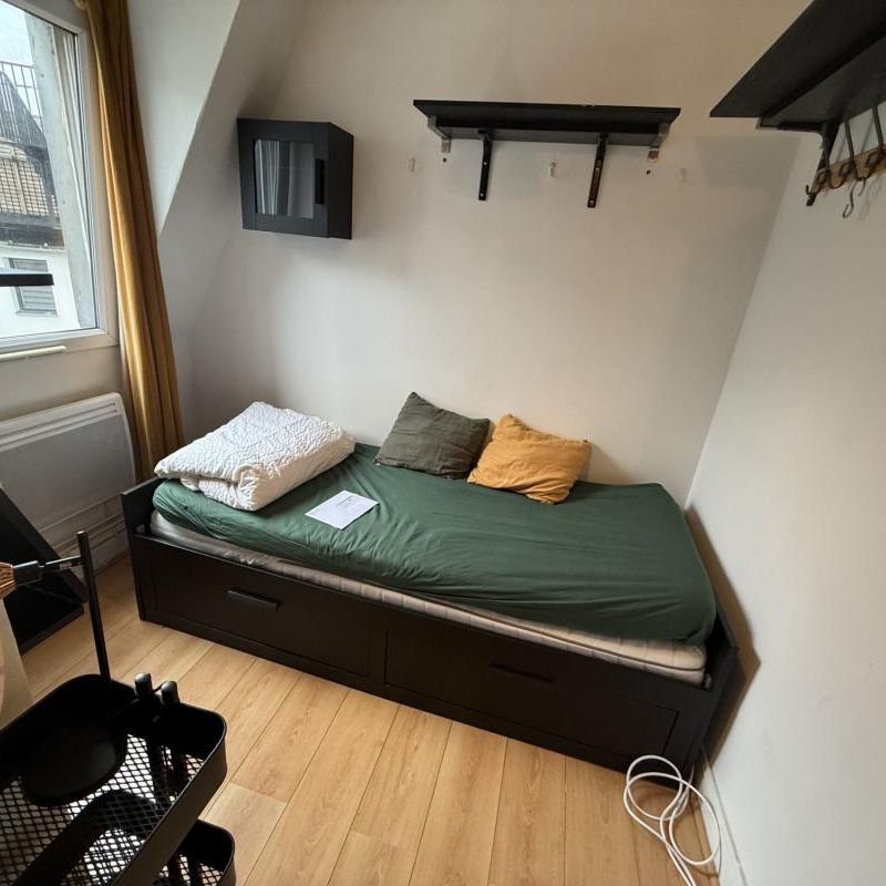 Location Appartement 1 pièce Meublé 11m² PARIS 9ème - Photo 1