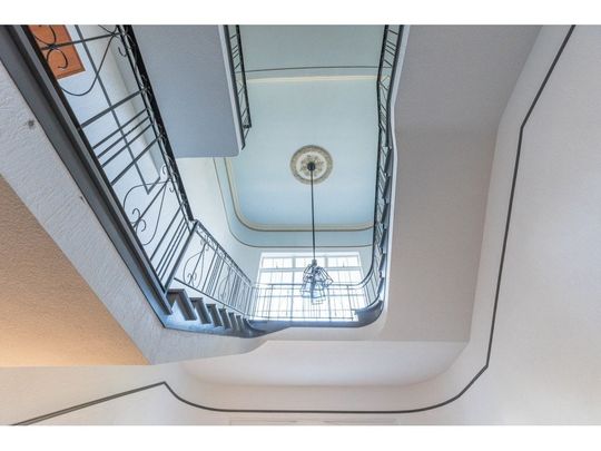 Colonial House - Photo 1