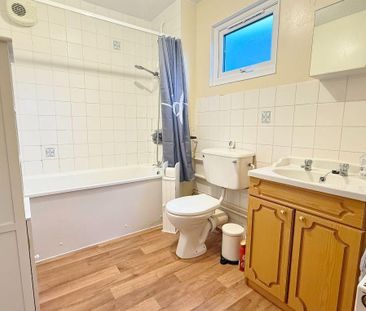 2 bedroom semi-detached house to rent - Photo 6