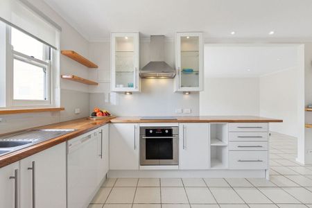 Newport, 4/32 Ross Street - Photo 5