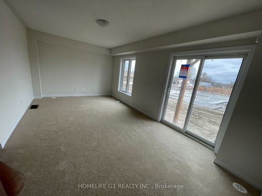 For Lease - 16 Morrison Crescent, Whitby, Ontario - Photo 1