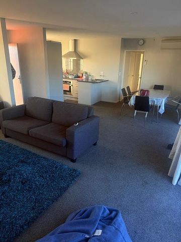 Stylish 3-Bedroom Home in Rolleston – Walk to Scho - Photo 3