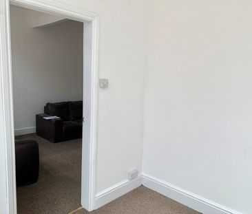 Flat 2D, Nottingham, NG10 - Photo 3