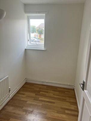 WEST BLETCHLEY - 3 BEDROOM (2bed + nursery/study) - Photo 1