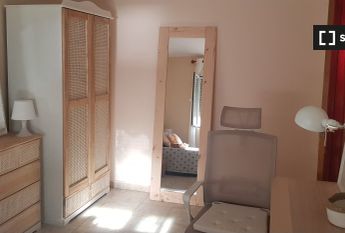 valencia, Valencian Community 46011