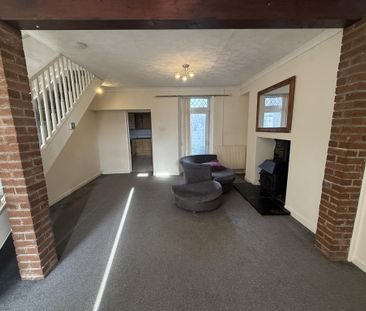 3 bedroom terraced house to rent - Photo 1