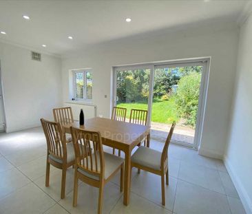 House share to rent - Photo 2