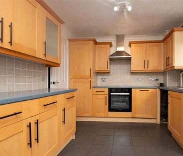 3 bedroom terraced house to rent - Photo 5