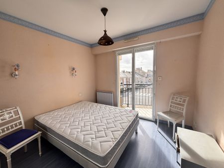 Location Appartement 2 pièces 49m² LES SABLES D OLONNE 85100 - Photo 4