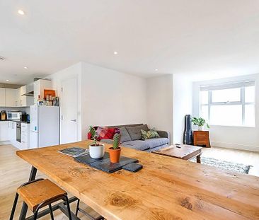 3 bedroom apartment to rent - Photo 2