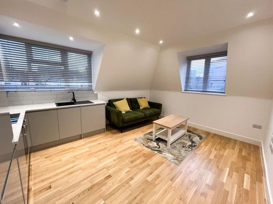 London Road, Croydon - Photo 1