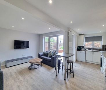 1 bedroom property to rent - Photo 2