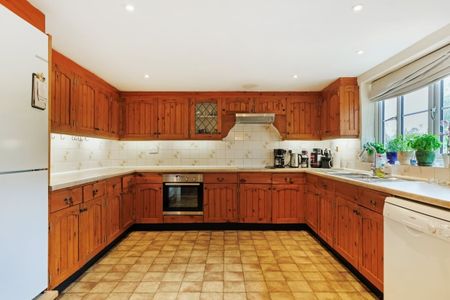 3 bedroom terraced house to rent - Photo 5