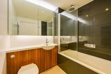 Victory Parade, Stratford, E20 - Photo 3