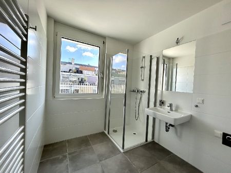 AKTION - Ein Monat Mietfrei -3 Zimmer DG Wohnung mit 42m² Dachterrasse ab sofort verfügbar - Foto 4