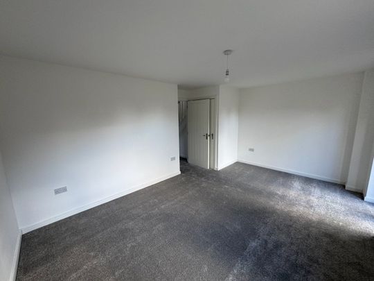 4 Bed Semi-Detached House, Merchant Avenue, NG8 - Photo 1