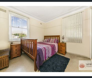 Neat & Tidy 2 Bedroom House - Photo 2