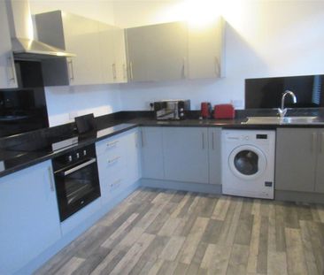 2 bedroom terraced house to rent - Photo 3
