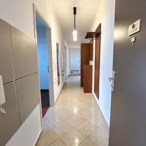 Seltene Gelegenheit: ca. 78 m² 3-Zimmer-Wohnung mit 120 m² Eigengarten, Lift & optionaler Garage - Photo 3