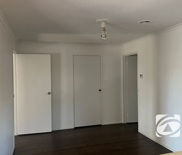 GREAT LOCATION ! - Photo 1