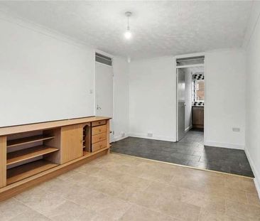 Edgefield Close, Norwich, Norfolk, NR6 - Photo 2