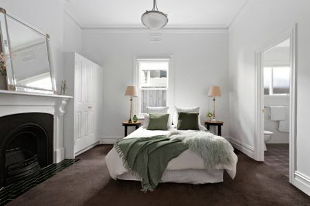 6 Bowen Street, Hawthorn VIC 3122 - House For Rent | Domain - Photo 3