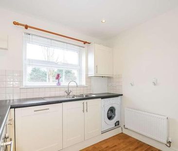 Banbury, Oxfordshire, OX16 - Photo 2