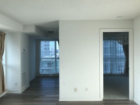 For Lease - 50 Town Centre Court Unit# 1004, Toronto, Ontario - Photo 4