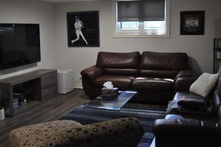 For Lease - 92 Kimbark Boulevard, Toronto, Ontario - Photo 3