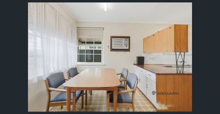 Relaxed Living in the Heart of Parafield Gardens! 🌿 - Photo 5