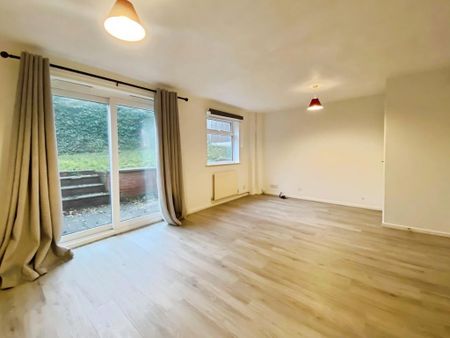 2 bedroom semi-detached house to rent - Photo 3