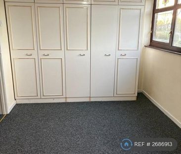 3 bedroom detached house to rent - Photo 5